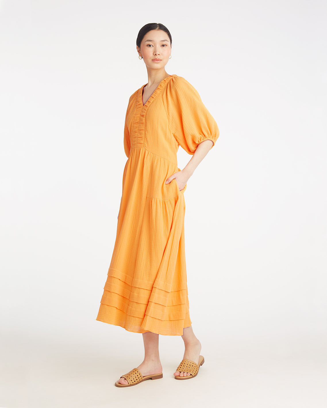 Chloe V-Neck Midi Dress in Crinkle Cotton