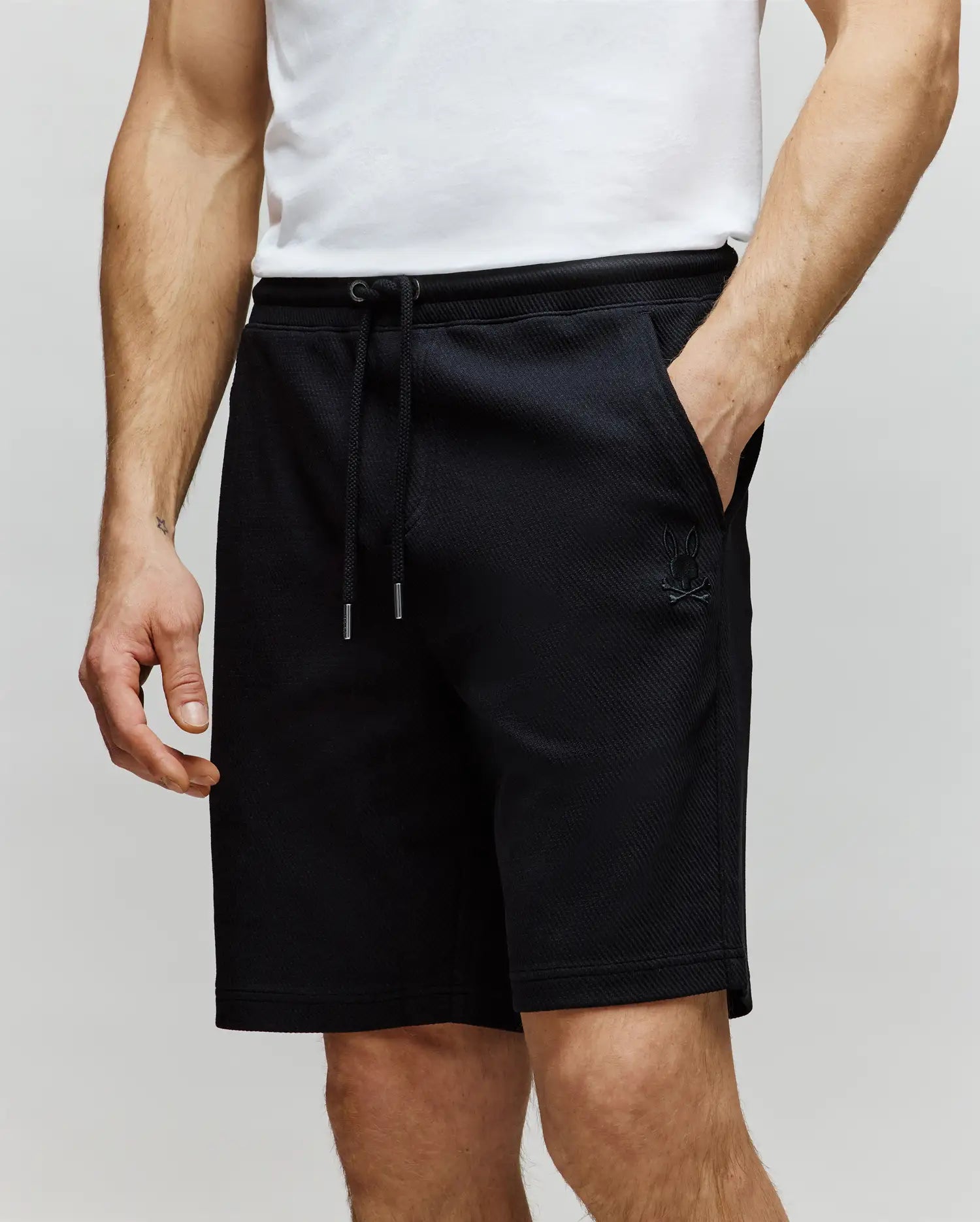 MENS KAI SWEATSHORT - MB0900015