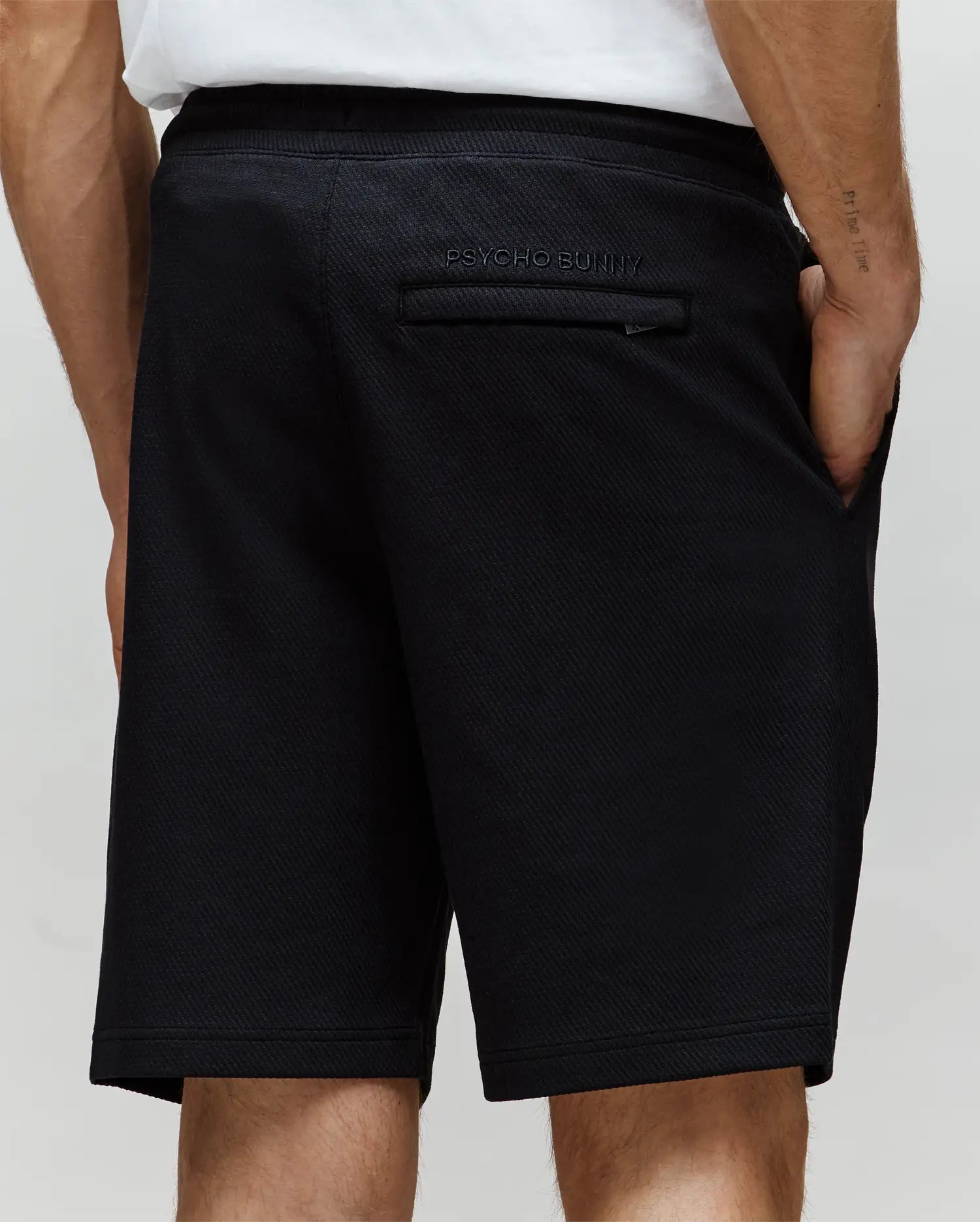MENS KAI SWEATSHORT - MB0900015