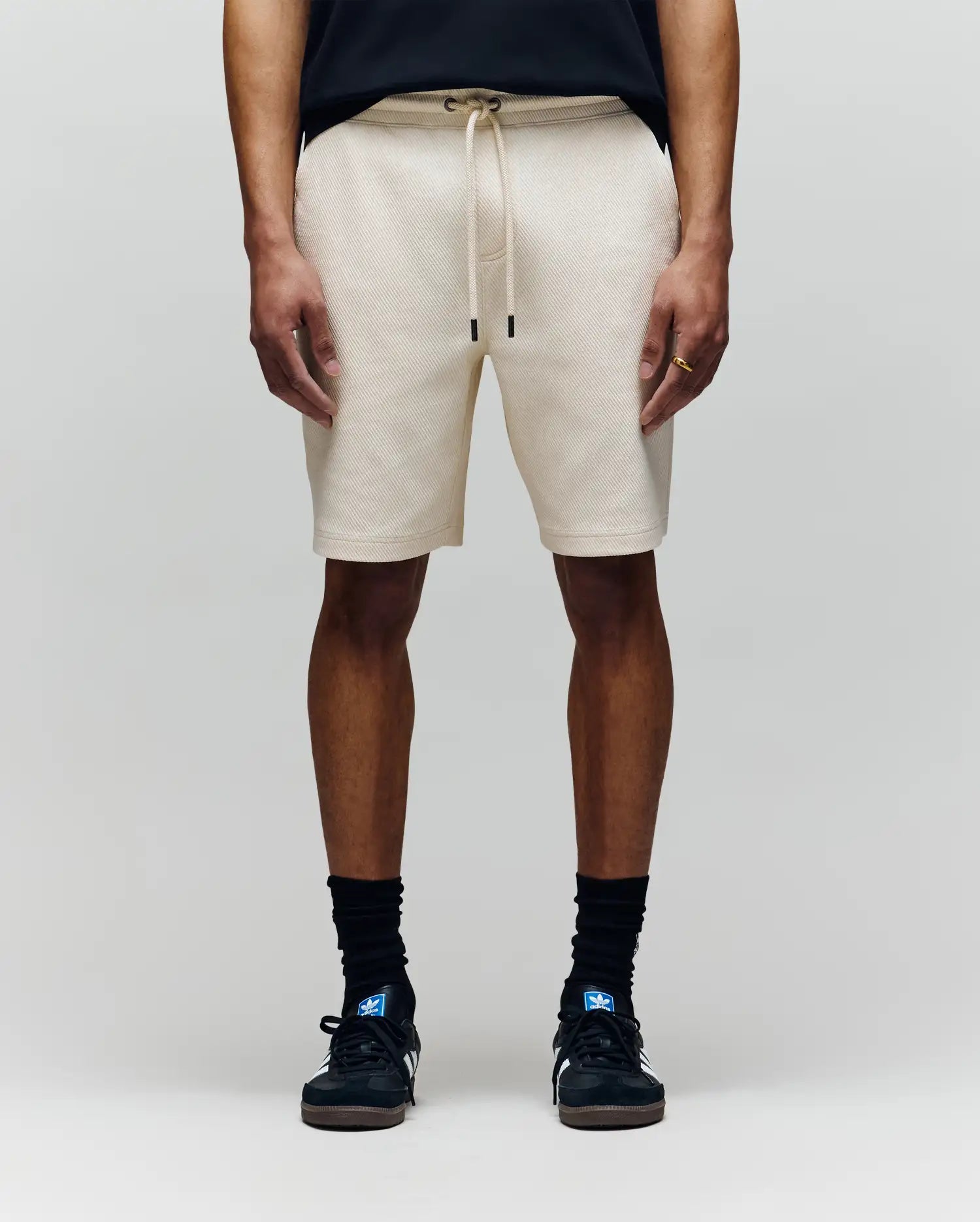 MENS KAI SWEATSHORT - MB0900015