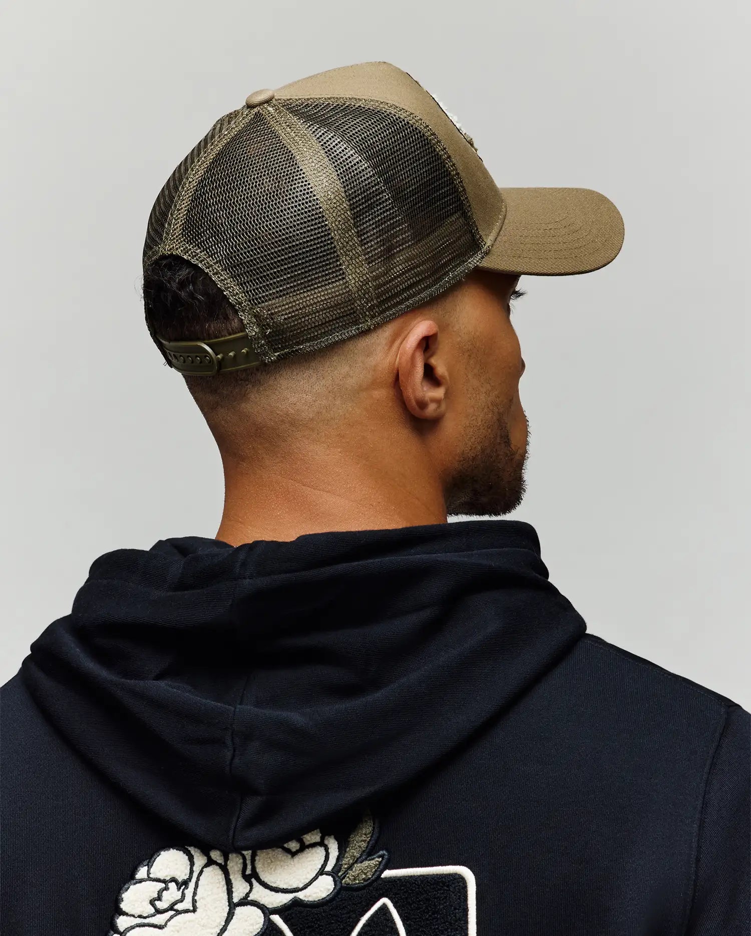MENS AUGUSTE TRUCKER CAP - MO1500050